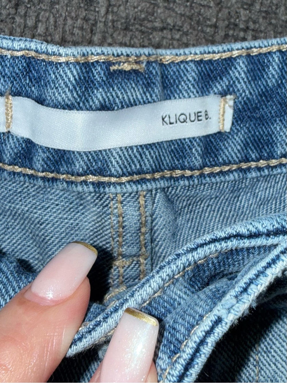 Klique B Distressed Cutoff Denim Shorts Size 27 High Rise Light Wash Jorts - Picture 7 of 12